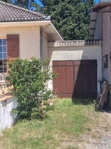 très belle maison sur les chemins de Compostelle