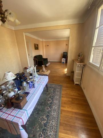 Maison Bobigny 6 pièce(s) 158 m2 240m2 terrain