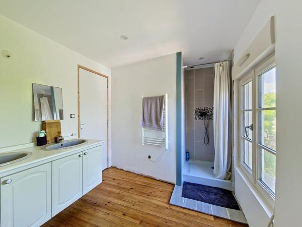 Maison de bourg à Nyoiseau - 4 chambres 141m² surface utile
