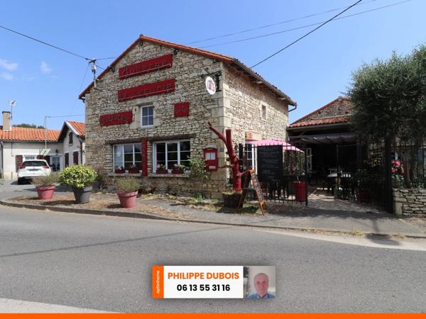 VENTE FONDS DE COMMERCE AUBERGE, BAR AVEC LICENCE IV, GITES, USSON DU POITOU (86)