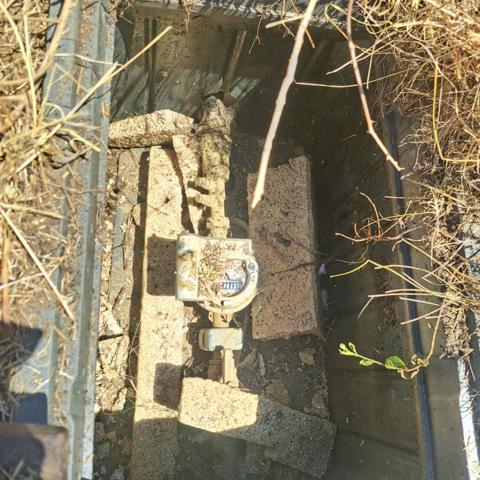 A VENDRE TERRAIN TROYE D'ARIEGE 883 M² AVEC JOLIE VUE ET COMPTEUR D'EAU