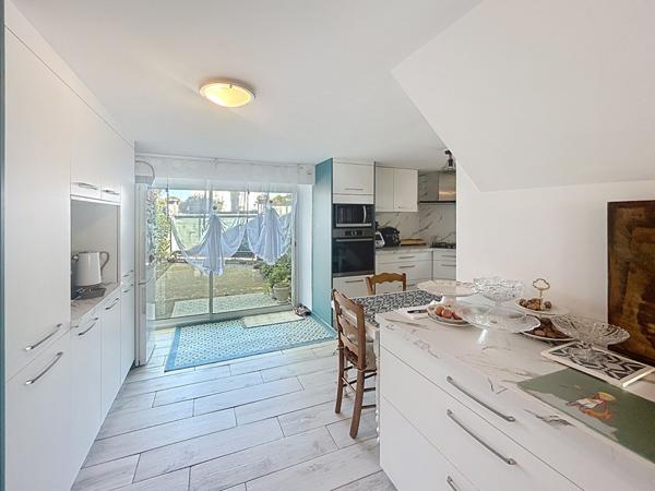 MAISON AGRÉABLE AVEC GRAND TERRAIN CONSTRUCTIBLE / IDÉALE FAMILLE PAMIERS