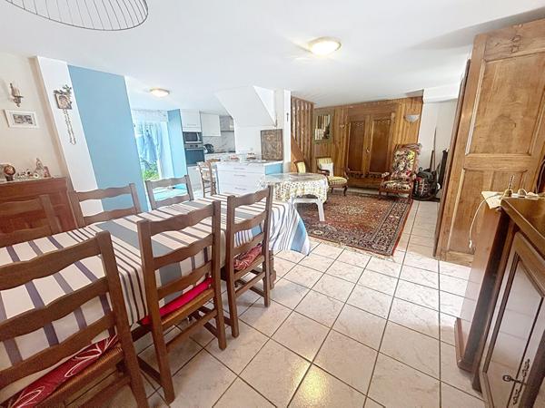 MAISON AGRÉABLE AVEC GRAND TERRAIN CONSTRUCTIBLE / IDÉALE FAMILLE PAMIERS