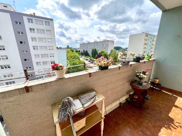 Appartement 4 pcs 87 m², balcon, cave, parking