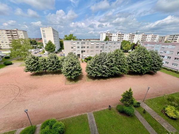 Appartement 4 pcs 87 m², balcon, cave, parking