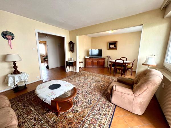 Appartement 4 pcs 87 m², balcon, cave, parking