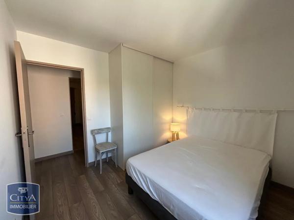 Appartement à louer 3 pièces 77.75m² Fréjus (83600)