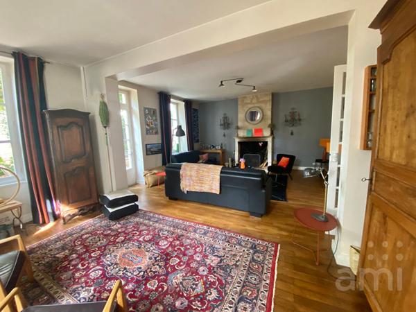 Maison Niort 10 pièce(s) 340 m2
