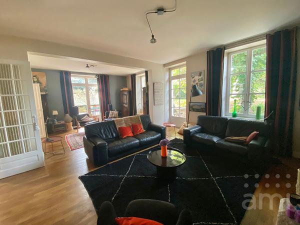 Maison Niort 10 pièce(s) 340 m2