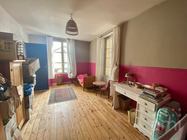 Maison Niort 10 pièce(s) 340 m2
