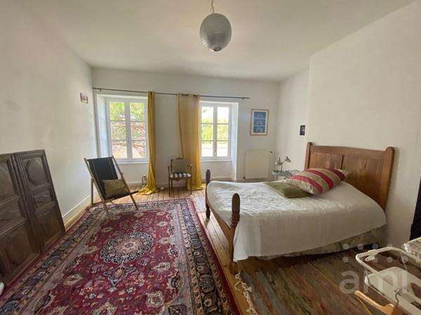 Maison Niort 10 pièce(s) 340 m2