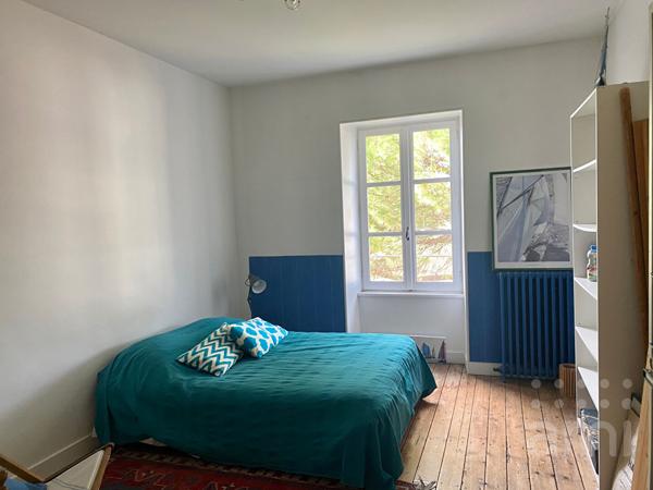 Maison Niort 10 pièce(s) 340 m2