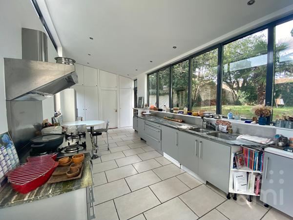 Maison Niort 10 pièce(s) 340 m2