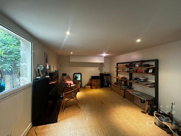 Maison Niort 10 pièce(s) 340 m2