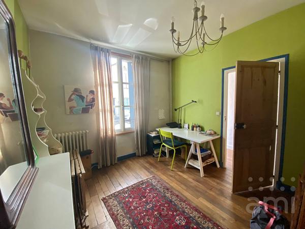 Maison Niort 10 pièce(s) 340 m2