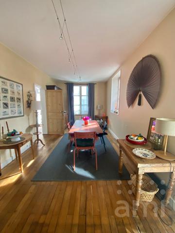Maison Niort 10 pièce(s) 340 m2