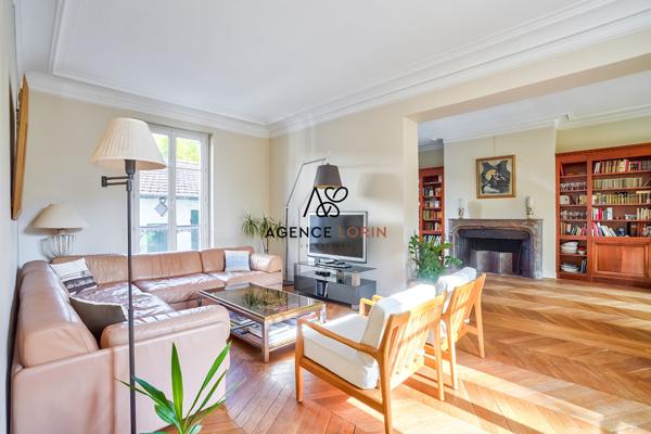 Maison Le Vésinet - 250 m² - 9 pièces Le vesinet