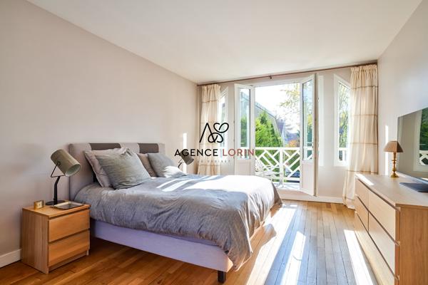 Maison Le Vésinet - 250 m² - 9 pièces Le vesinet