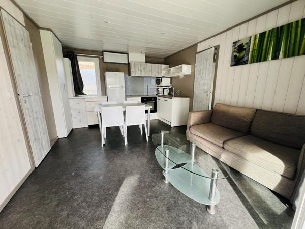 La Chapelle-Hermier (85220) Chalet 2 chambres dans joli domaine