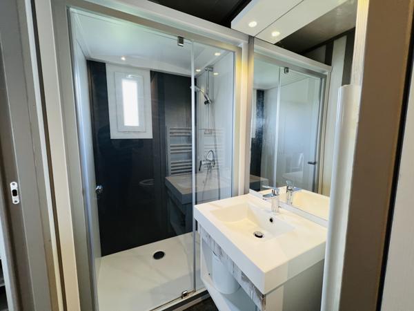 La Chapelle-Hermier (85220) Chalet 2 chambres dans joli domaine