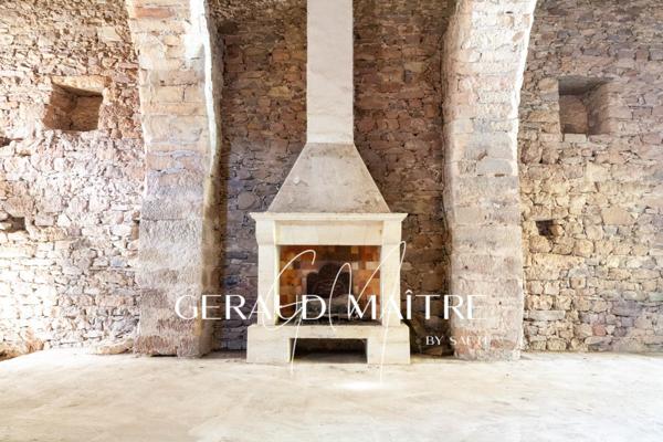 Maison de village en grange à restaurer