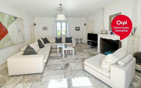 Maison à vendre    10 pièces • 500 m2 Carbes