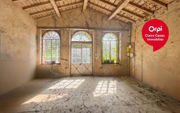 Maison à vendre    10 pièces • 500 m2 Carbes