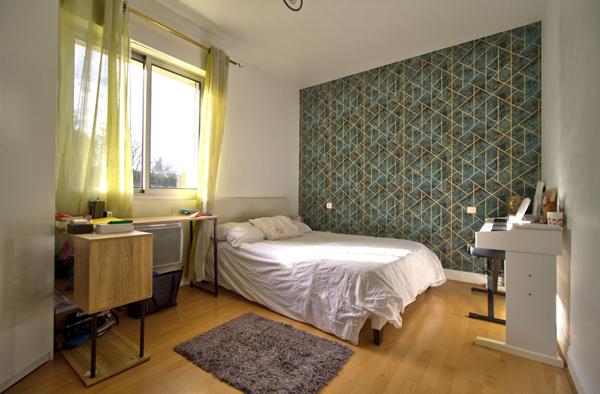 FOULAYRONNES - Maison de plain-pied de 200m² habitables avec 4 chambres dont une suite parentale, 2 vérandas, garage indépendant et jardin avec piscine.