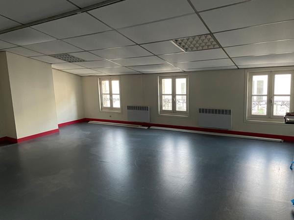 Rochefort Centre Ville, Place Colbert , Immeuble Commercial