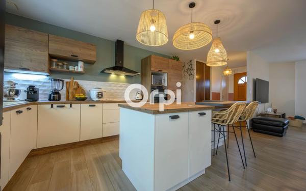 Maison à vendre    5 pièces • 104,88 m2 Ferrière-la-Grande