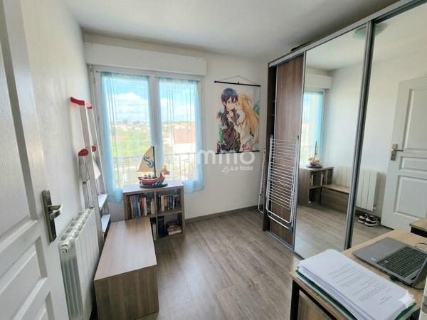 T2 bis situé dans une petite copropriété