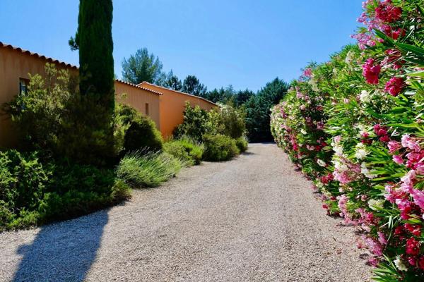 Vente Villa de luxe Uzès 10 Pièces 189 m²