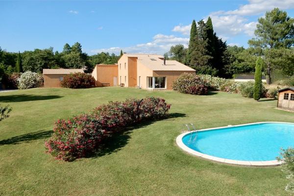 Vente Villa de luxe Uzès 10 Pièces 189 m²