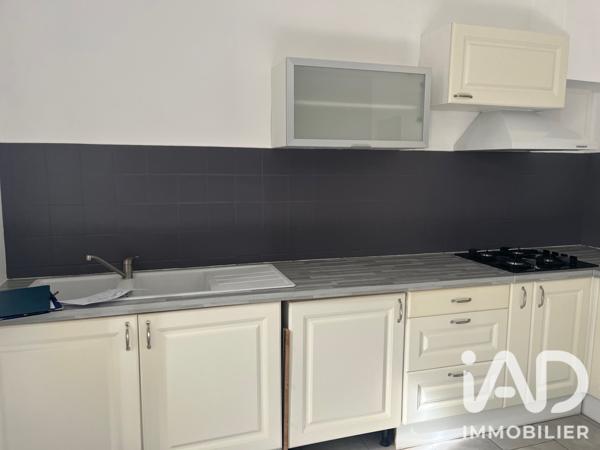 Immeuble à vendre 446 m² La Couronne