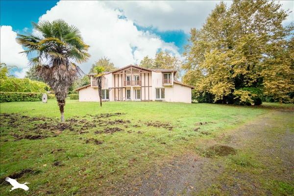 Maison à vendre |  Saint-Paul-lès-Dax |  8 pièces | 180 m²