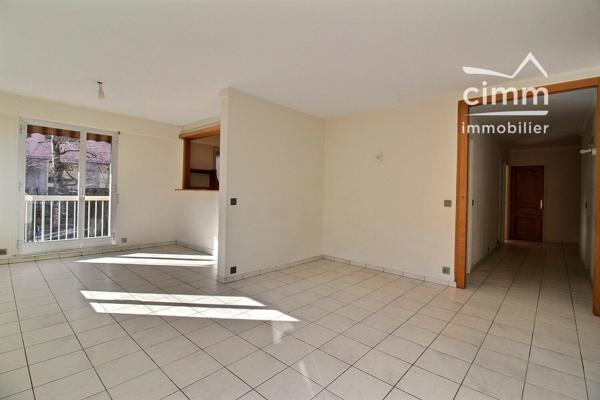 A VENDRE SALLANCHES CENTRE-VILLE (74700) APPARTEMENT 4 PIECES ET PLACE DE PARKING