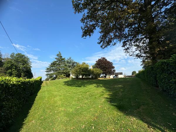 Pavillon 4 chambres sur terrain de 6600m2