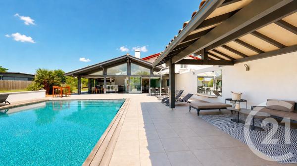Appartement T6 à vendre  6 pièces - 183,43 m 2   BIARRITZ  - 64