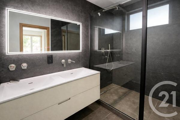Appartement T6 à vendre  6 pièces - 183,43 m 2   BIARRITZ  - 64