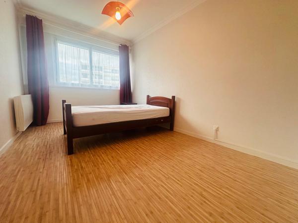 Appartement La Chaussee Saint Victor 4 pièce(s).