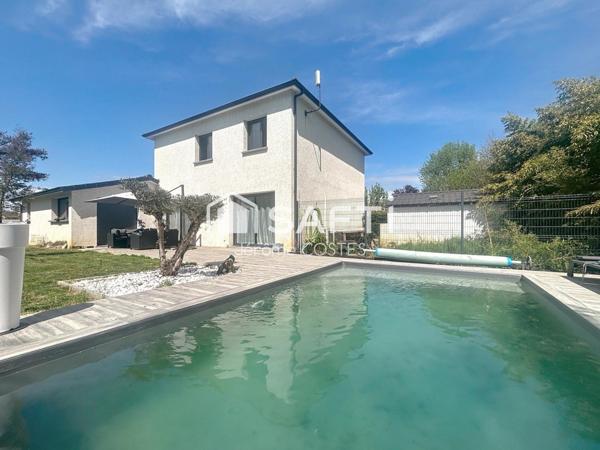 Maison récente de type 5 d'environ 160 M2