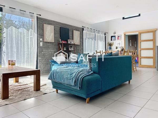 Maison récente de type 5 d'environ 160 M2