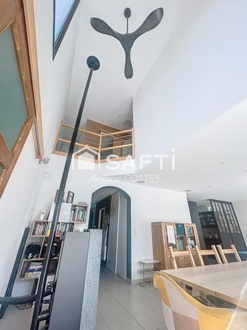 Maison récente de type 5 d'environ 160 M2