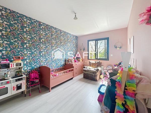 Maison récente de type 5 d'environ 160 M2