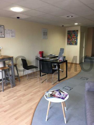 Location / Local Commercial