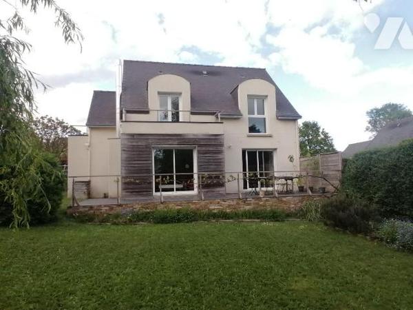 NOUVEAUTE TRENTE-CINQ NOTAIRES ! VOTRE NOTAIRE DE BREAL SOUS MONTFORT VOUS PROPOSE CETTE MAISON...