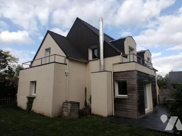 NOUVEAUTE TRENTE-CINQ NOTAIRES ! VOTRE NOTAIRE DE BREAL SOUS MONTFORT VOUS PROPOSE CETTE MAISON...