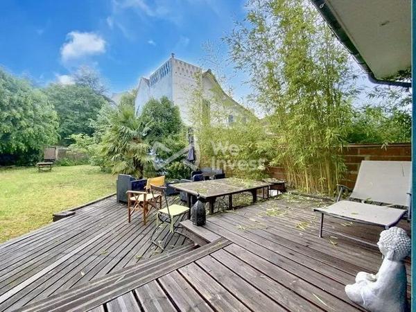 Villa d'architecte aux portes de Paris. Un Art de vivre entre design, nature et Zénitude ...!