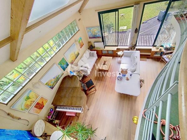 Villa d'architecte aux portes de Paris. Un Art de vivre entre design, nature et Zénitude ...!