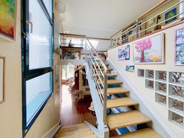 Villa d'architecte aux portes de Paris. Un Art de vivre entre design, nature et Zénitude ...!